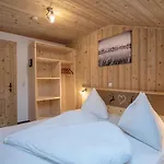 Gruenholz * Itter