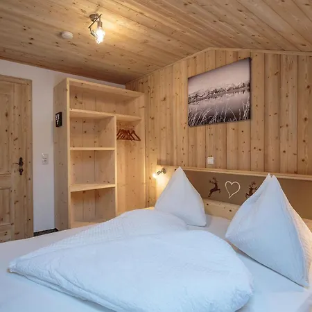 Gruenholz * Itter