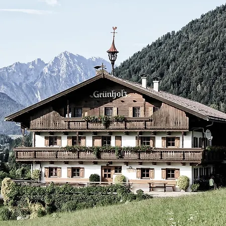 Grunholz Farm stay Itter